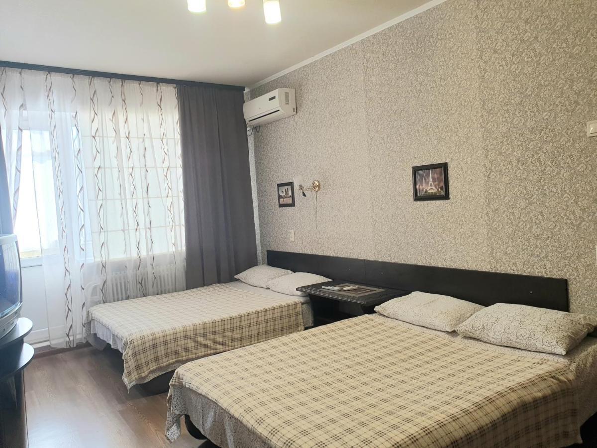 Квартира В Районе Горисполкома И 1-Й Горбольницы. Apartment Krivoy Rog Bagian luar foto